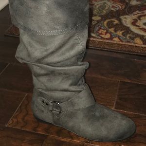 Nine West Grey suede boots New, never been worn!!!